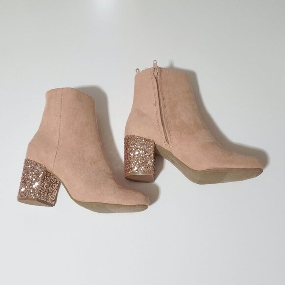 NWOT Old Navy blush block glitter heeled faux suede booties, 6 - Picture 6 of 10